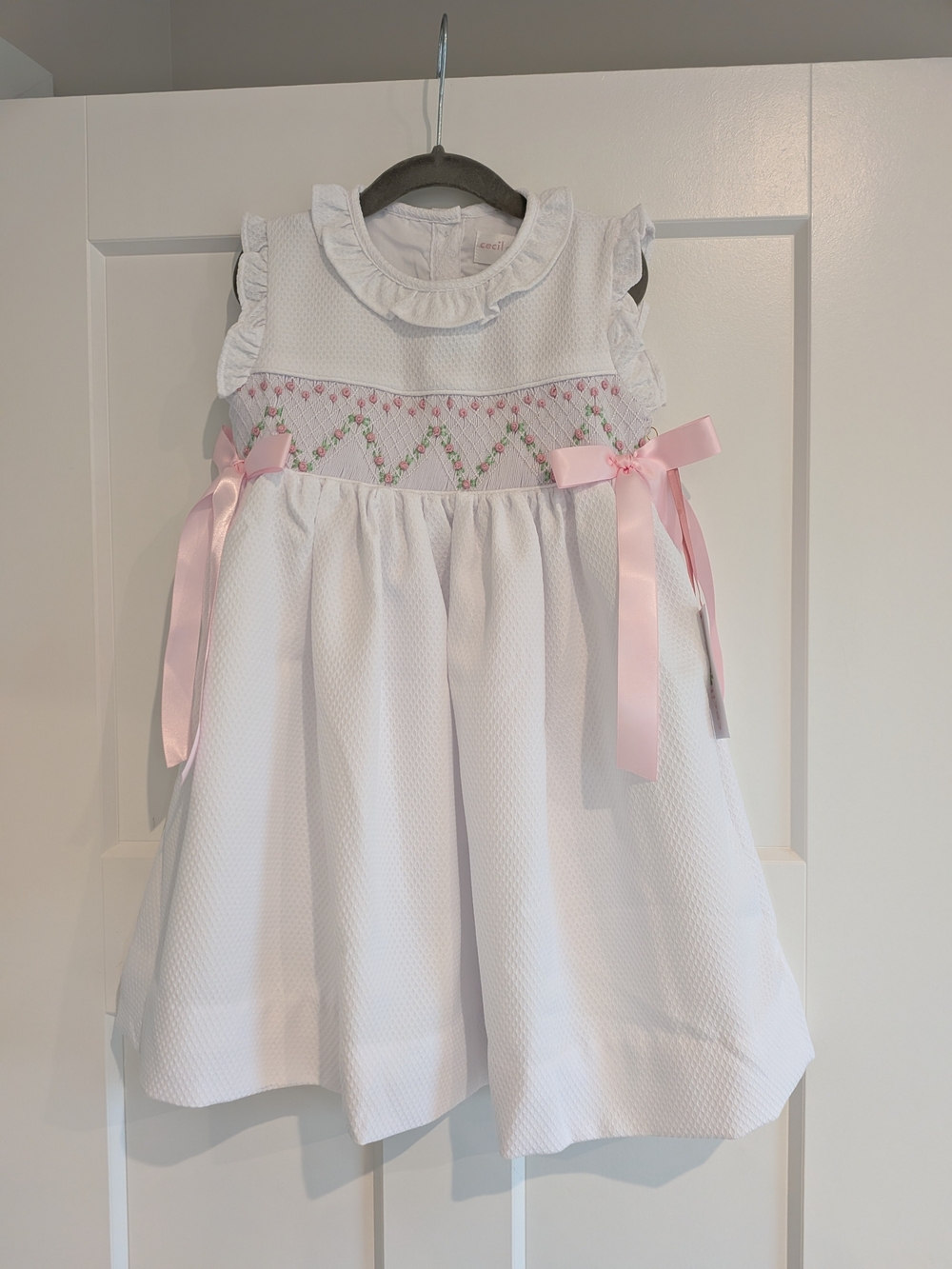 Cecil And Lou Classic White Smocked Girls Dress with Pink Ribbon Bows NWT
